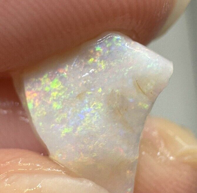 2.1 Carats Solid Rough Coober Pedy Opal Piece with Beautiful Colour