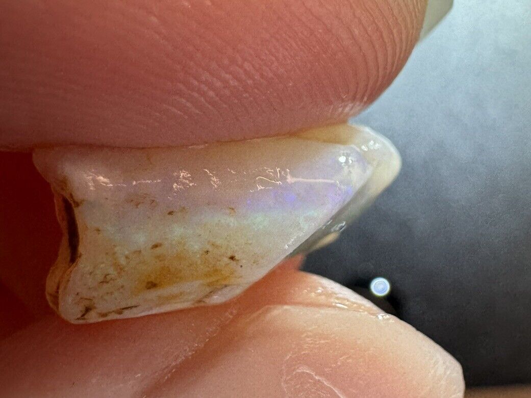 3.8 Carats Solid Rough Coober Pedy Opal Piece with Beautiful Colour