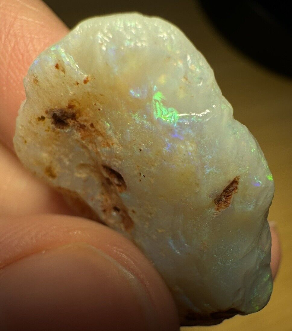 19.2 Carats Solid Rough Coober Pedy Opal Piece with Beautiful Colour B1