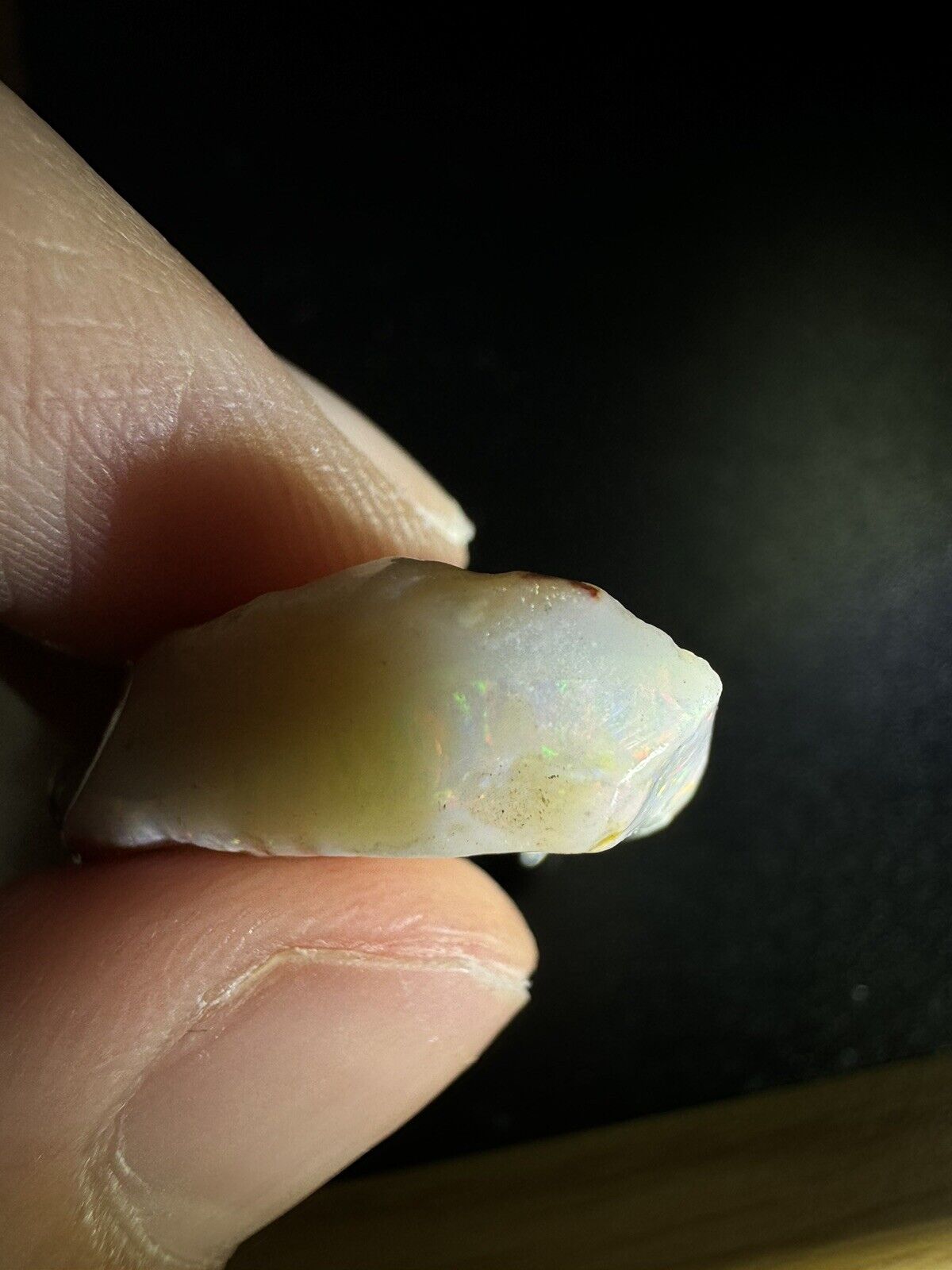 22.3 Carats Solid Rough Coober Pedy Opal Piece with Beautiful Colour B1