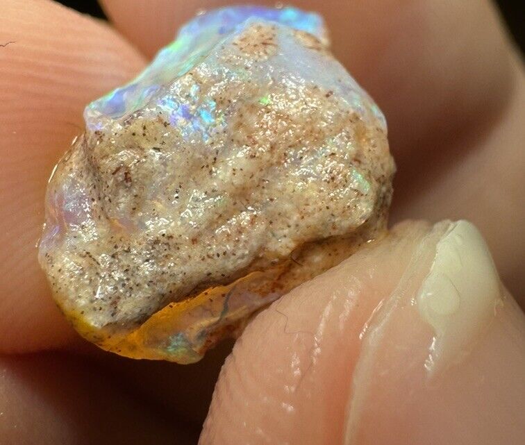 4.5 Carats Solid Rough Coober Pedy Opal Piece with Beautiful Colour B1