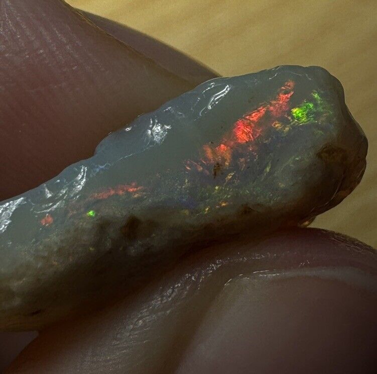 12.5 Carats Solid Rough Coober Pedy Opal Piece with Beautiful Colour B1