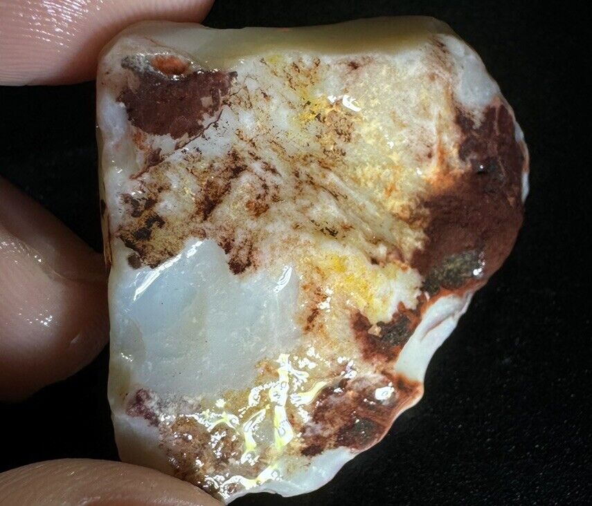 33.7 Carats Solid Rough Coober Pedy Opal Piece with Beautiful Colour B1
